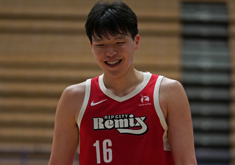 kaiyun-G联赛：杨瀚森15+9+5+5失误5犯遭肘击 混音罚球准绝杀太阳